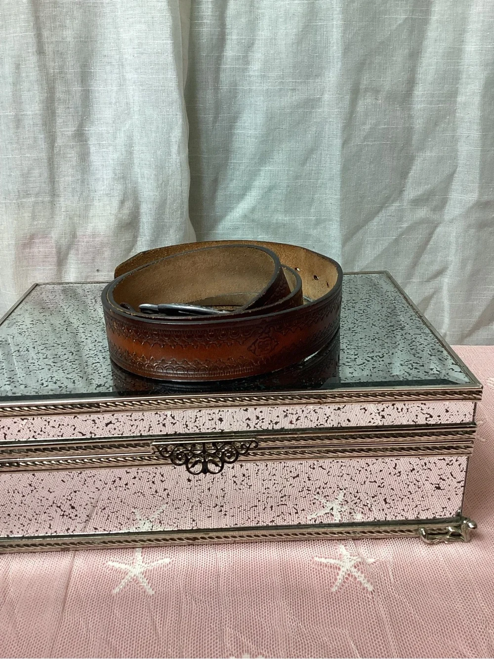 Vintage 1988 Boston Red Socks Belt Buckle with Full Grain Leather Belt; Size: 36